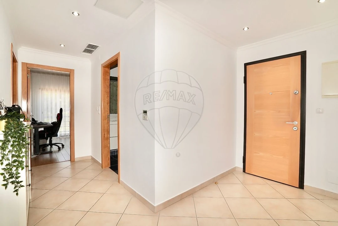 Apartamento T2 para Venda em Samora Correia Foto 9