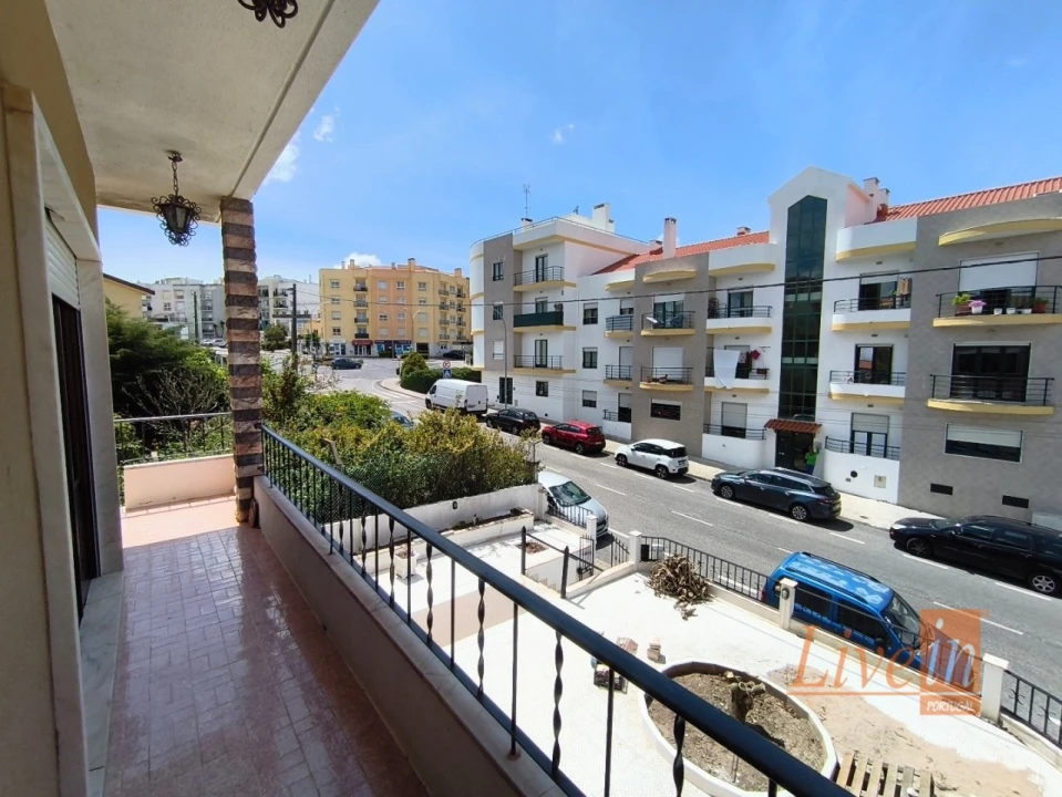 Moradia T3 para Arrendamento em Mafra Foto 2