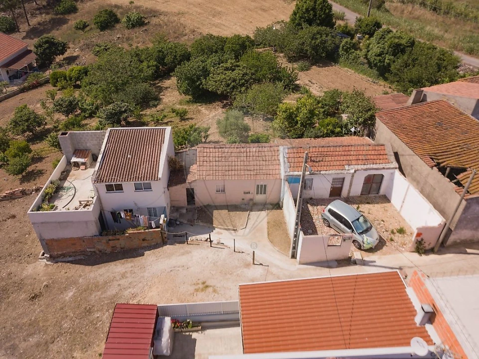 Moradia T2 para Venda em A dos Cunhados e Maceira Foto 5