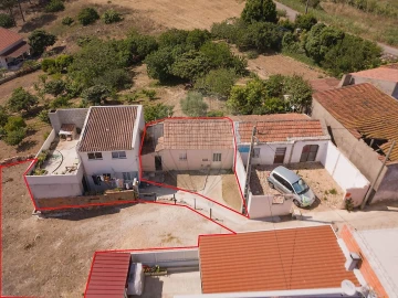 Moradia T2 para Venda em A dos Cunhados e Maceira