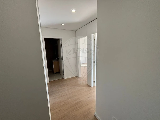 Apartamento T2 para Arrendamento em Ovar, São João, Arada e São Vicente de Pereira Jusã Foto 11