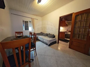 Prédio para Venda em Encosta do Sol