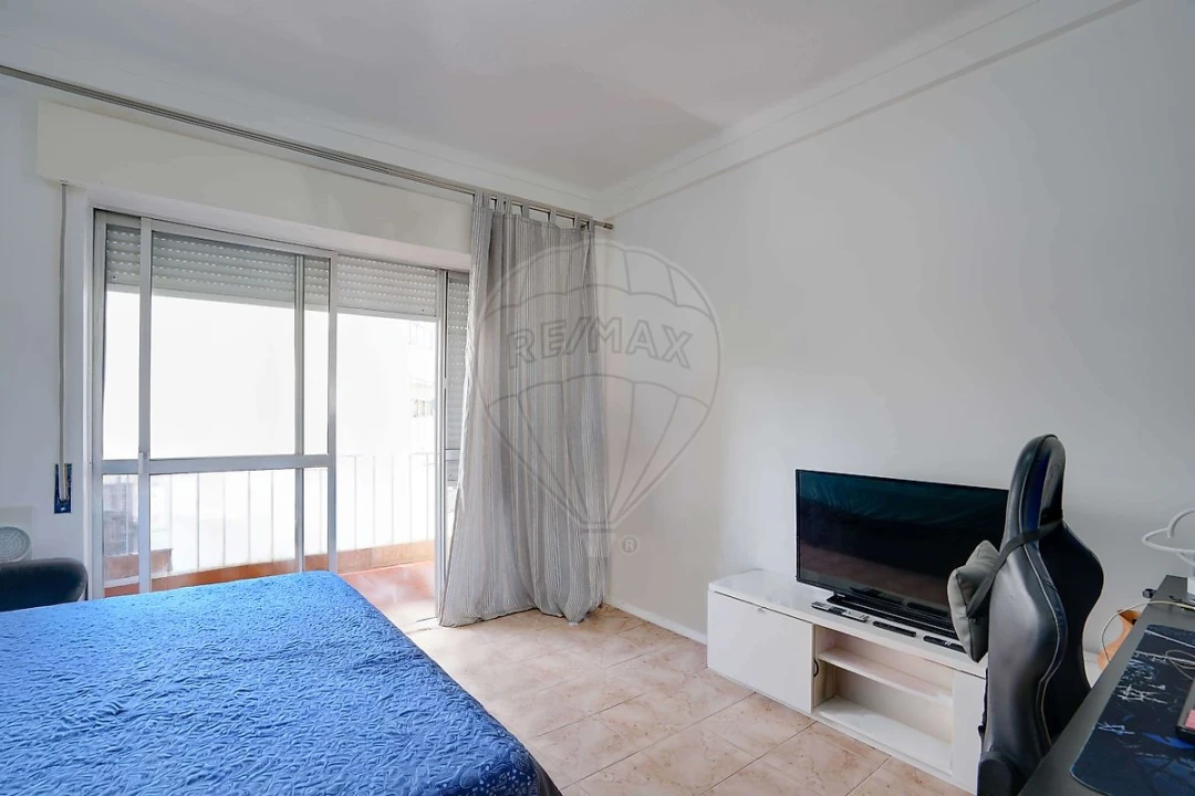 Apartamento T1 para Venda em Vila Franca de Xira Foto 20