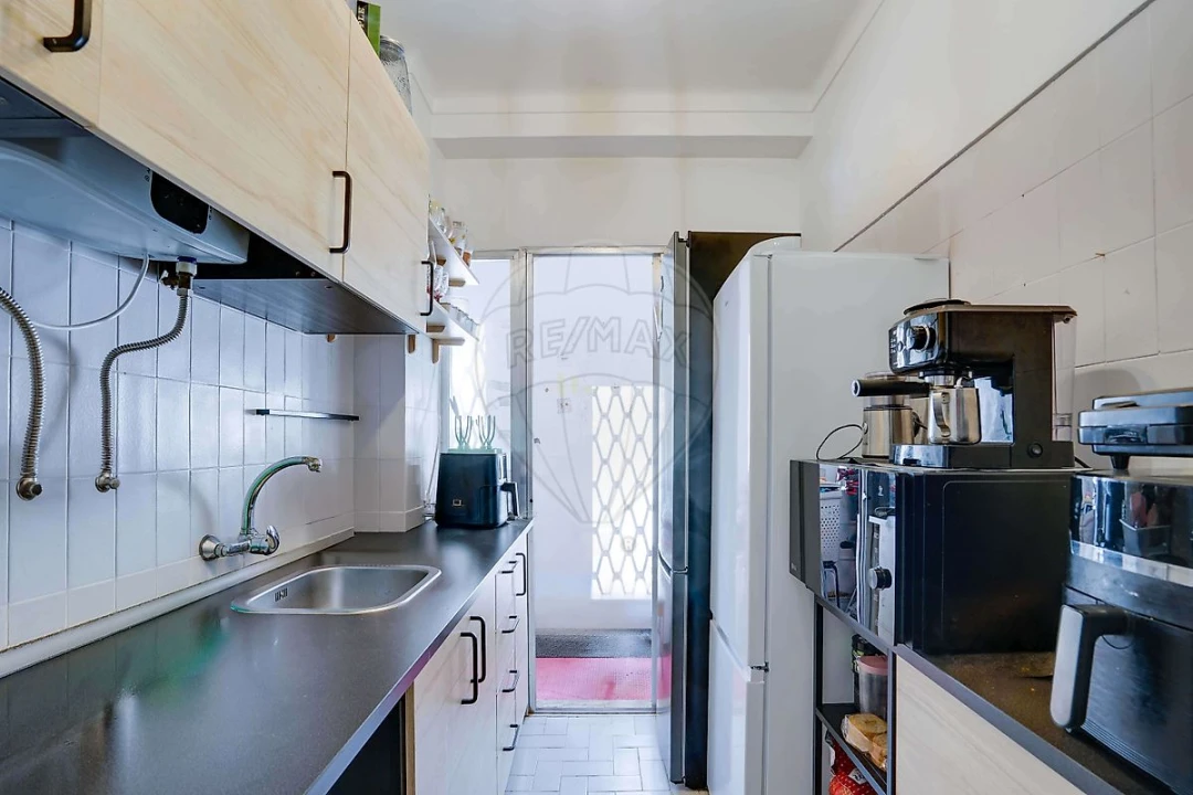 Apartamento T1 para Venda em Vila Franca de Xira Foto 5