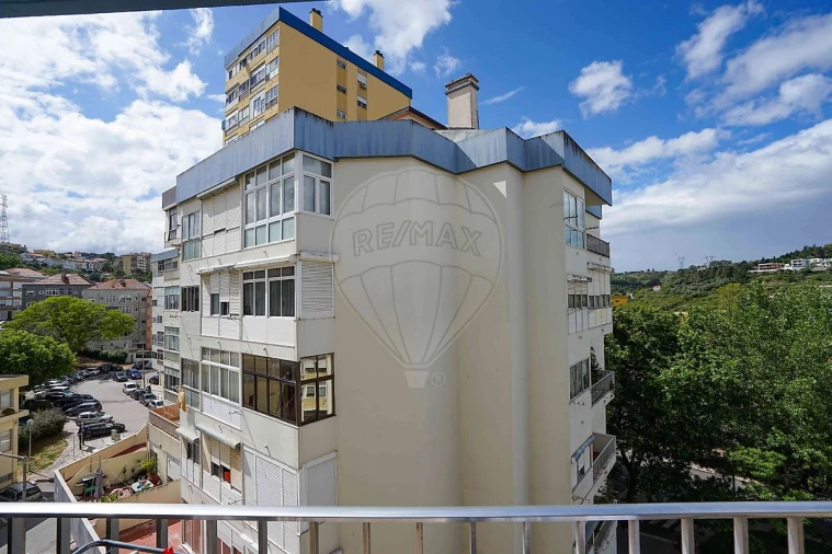 Apartamento T1 para Venda em Vila Franca de Xira Foto 6