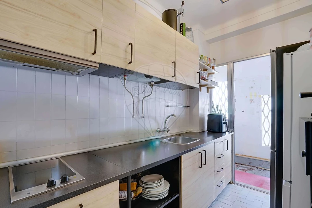 Apartamento T1 para Venda em Vila Franca de Xira Foto 4