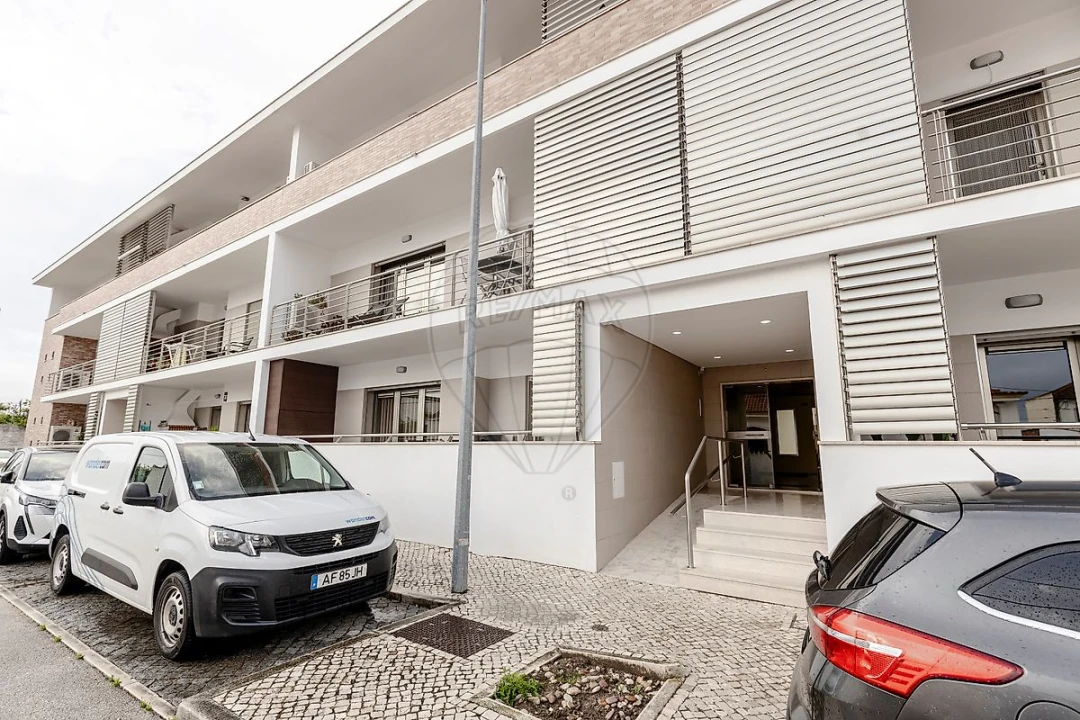 Apartamento T2 para Venda em Aveiras de Cima Foto 33
