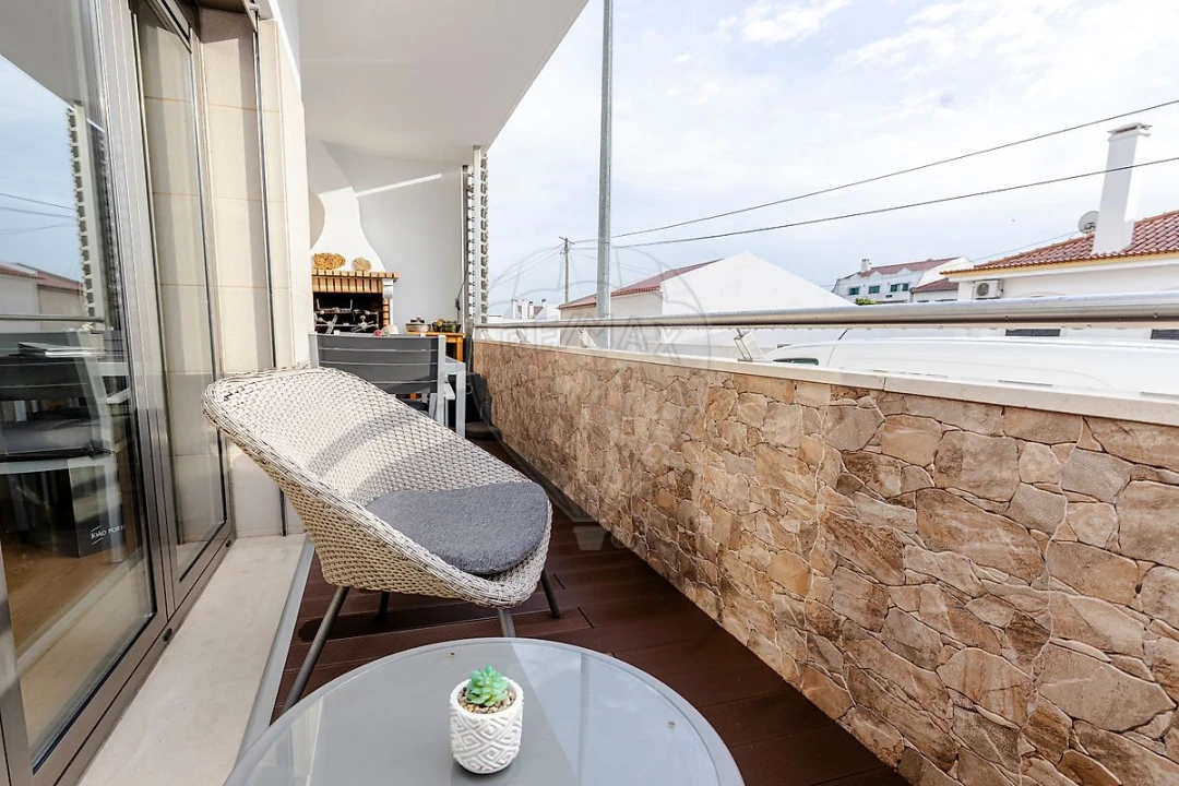 Apartamento T2 para Venda em Aveiras de Cima Foto 20