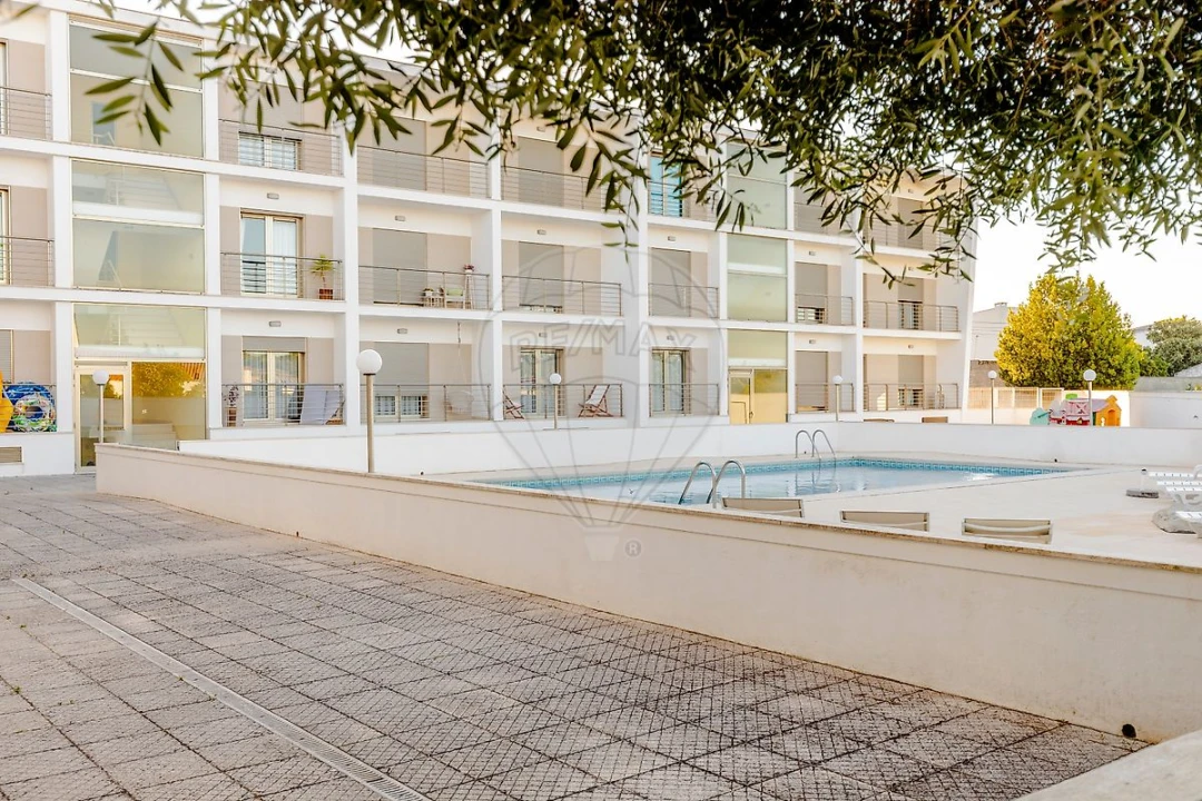 Apartamento T2 para Venda em Aveiras de Cima Foto 35