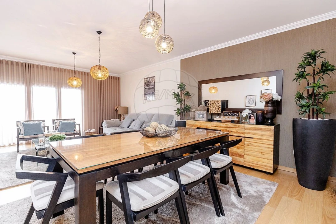 Apartamento T2 para Venda em Aveiras de Cima Foto 24