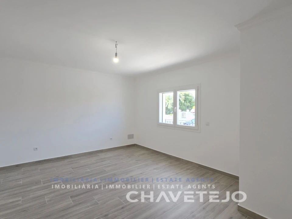 Moradia T3 para Venda em São Pedro de Tomar Foto 11