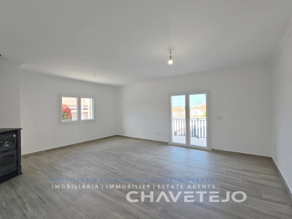 Moradia T3 para Venda em São Pedro de Tomar Foto 14