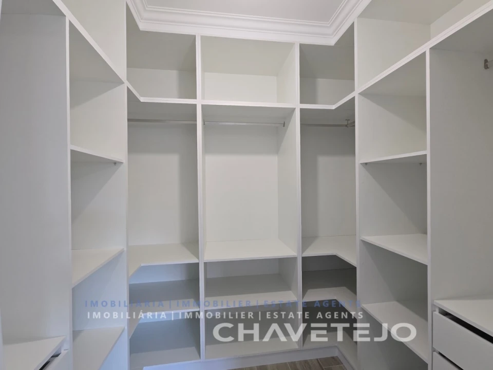 Moradia T3 para Venda em São Pedro de Tomar Foto 15
