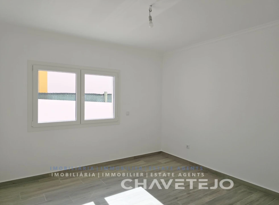 Moradia T3 para Venda em São Pedro de Tomar Foto 19