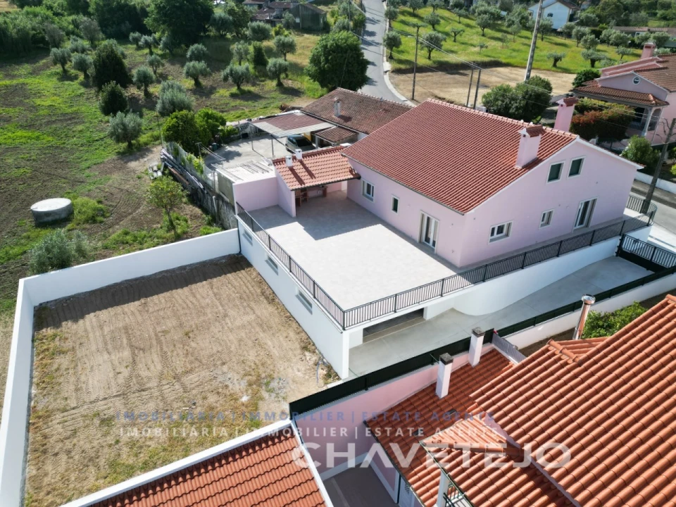 Moradia T3 para Venda em São Pedro de Tomar Foto 39