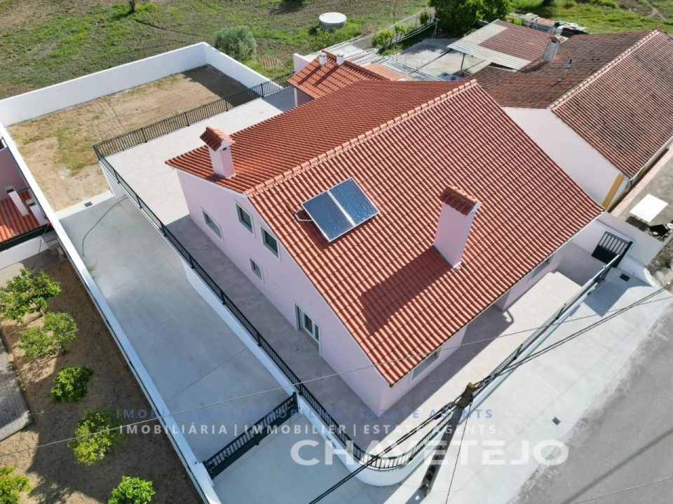 Moradia T3 para Venda em São Pedro de Tomar Foto 41
