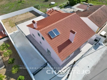 Moradia T3 para Venda em São Pedro de Tomar