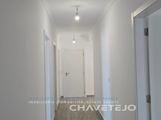 Moradia T3 para Venda em São Pedro de Tomar Foto 10