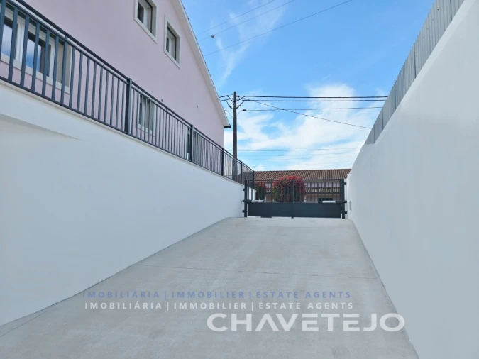 Moradia T3 para Venda em São Pedro de Tomar Foto 36