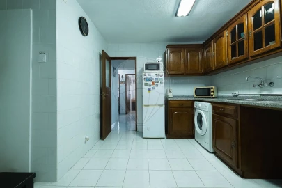 Apartamento T1 para Venda em Massamá e Monte Abraão