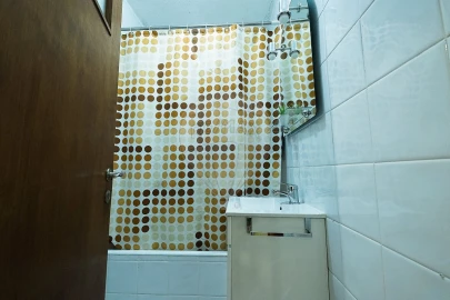 Apartamento T1 para Venda em Massamá e Monte Abraão
