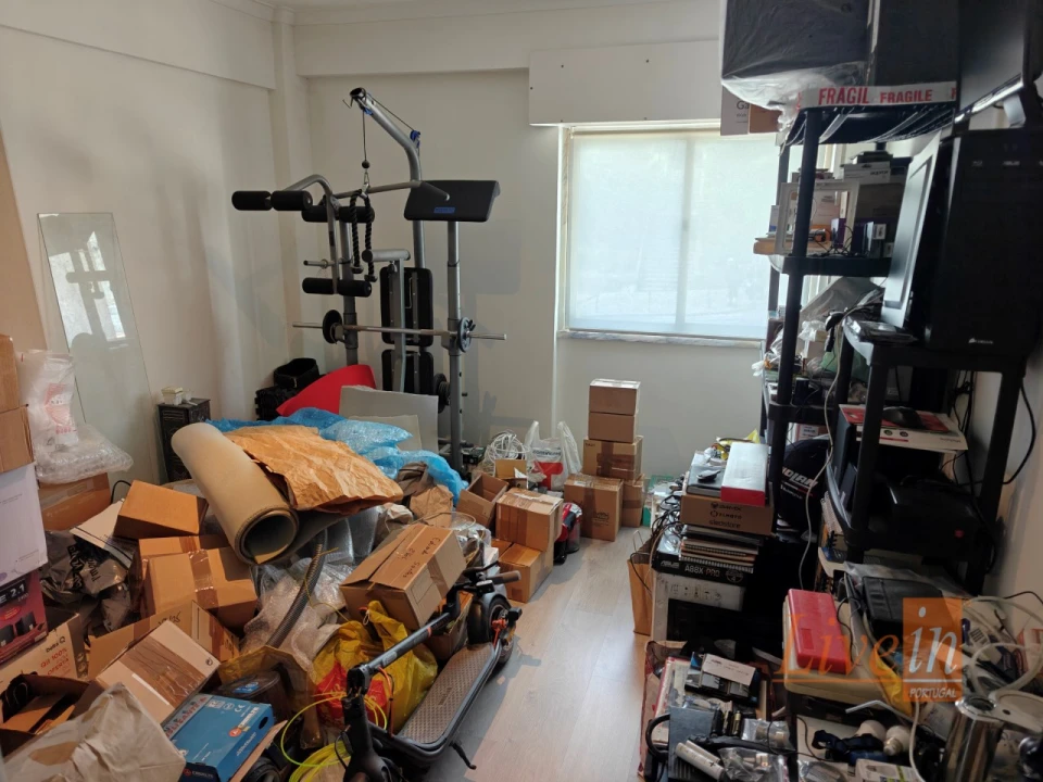 Apartamento T1 para Venda em Rio de Mouro Foto 17