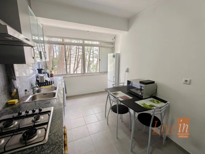 Apartamento T1 para Venda em Rio de Mouro Foto 2