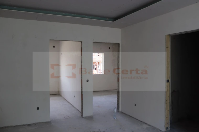 Apartamento T2 para Venda em Azambuja Foto 6