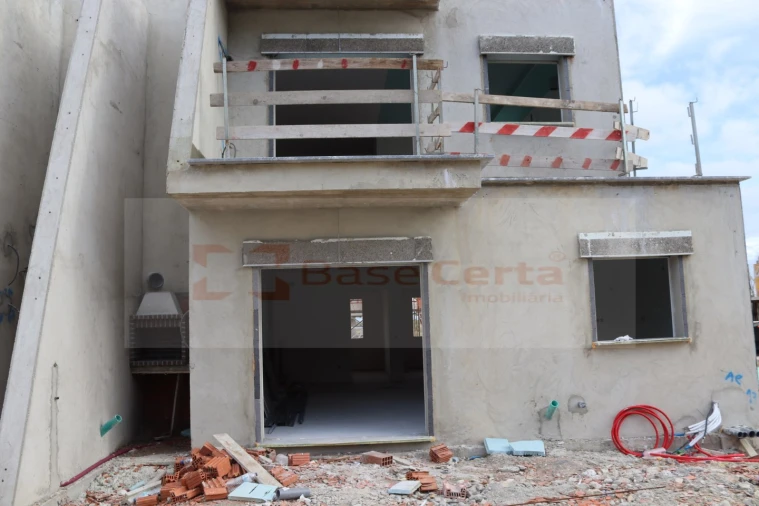 Apartamento T2 para Venda em Azambuja Foto 9