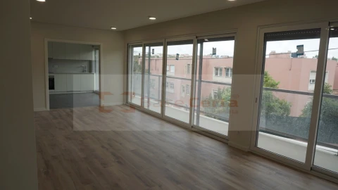 Apartamento T2 para Venda em Santa Clara