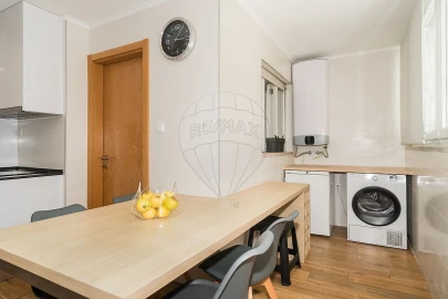 Apartamento T4 para Venda em Alvalade