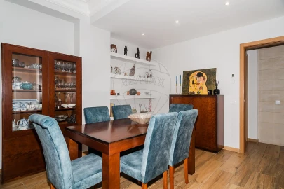 Apartamento T4 para Venda em Alvalade