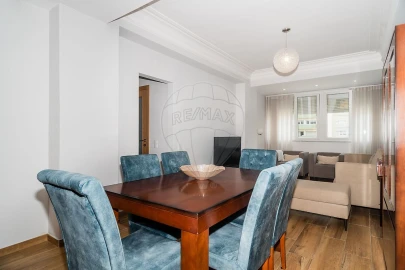 Apartamento T4 para Venda em Alvalade