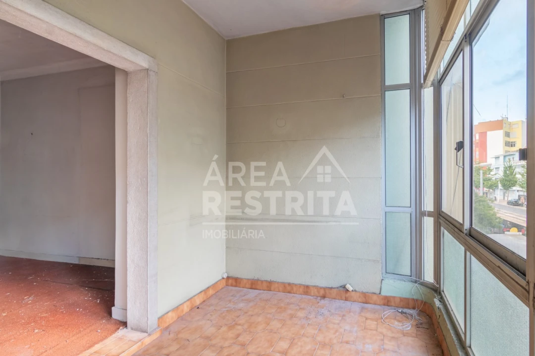 Apartamento T2 para Venda em Almada, Cova da Piedade, Pragal e Cacilhas Foto 4