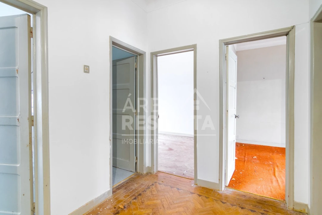 Apartamento T2 para Venda em Almada, Cova da Piedade, Pragal e Cacilhas Foto 10