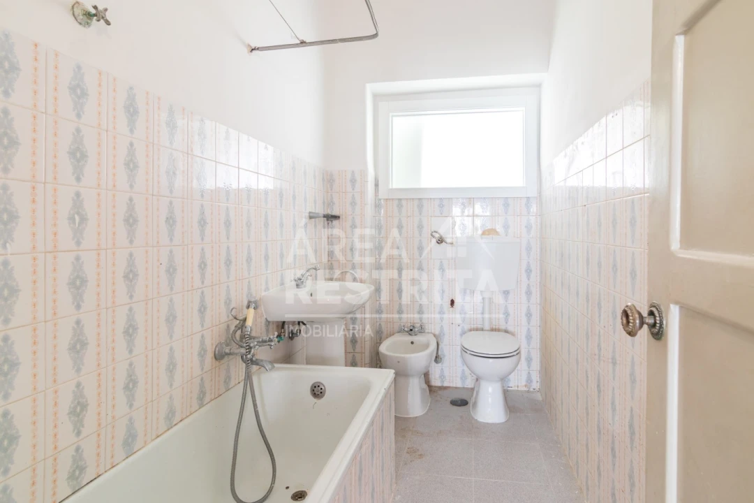 Apartamento T2 para Venda em Almada, Cova da Piedade, Pragal e Cacilhas Foto 25