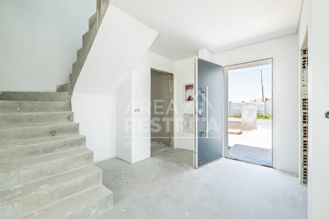 Moradia T4 para Venda em Charneca de Caparica e Sobreda Foto 21
