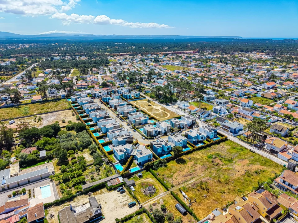 Moradia T4 para Venda em Charneca de Caparica e Sobreda Foto 42