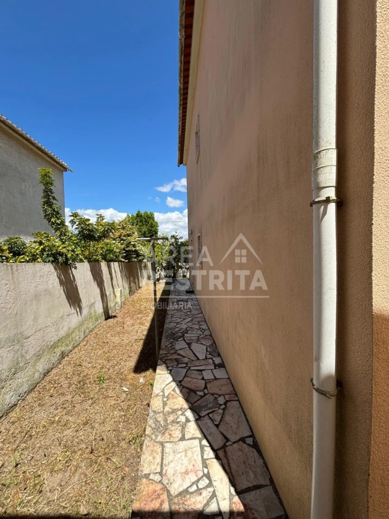 Moradia T4 para Venda em Charneca de Caparica e Sobreda Foto 6
