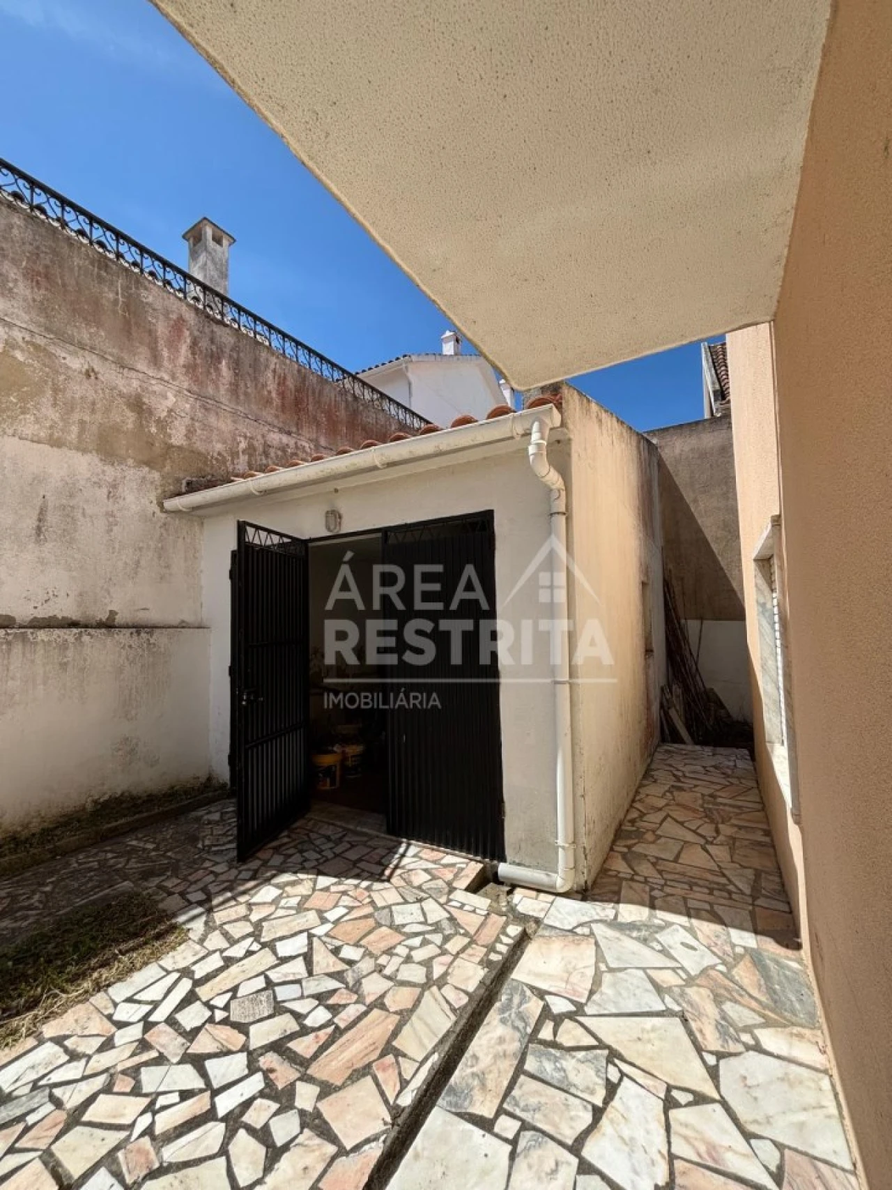 Moradia T4 para Venda em Charneca de Caparica e Sobreda Foto 8