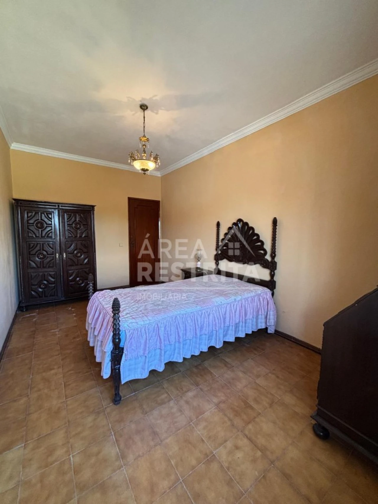 Moradia T4 para Venda em Charneca de Caparica e Sobreda Foto 18