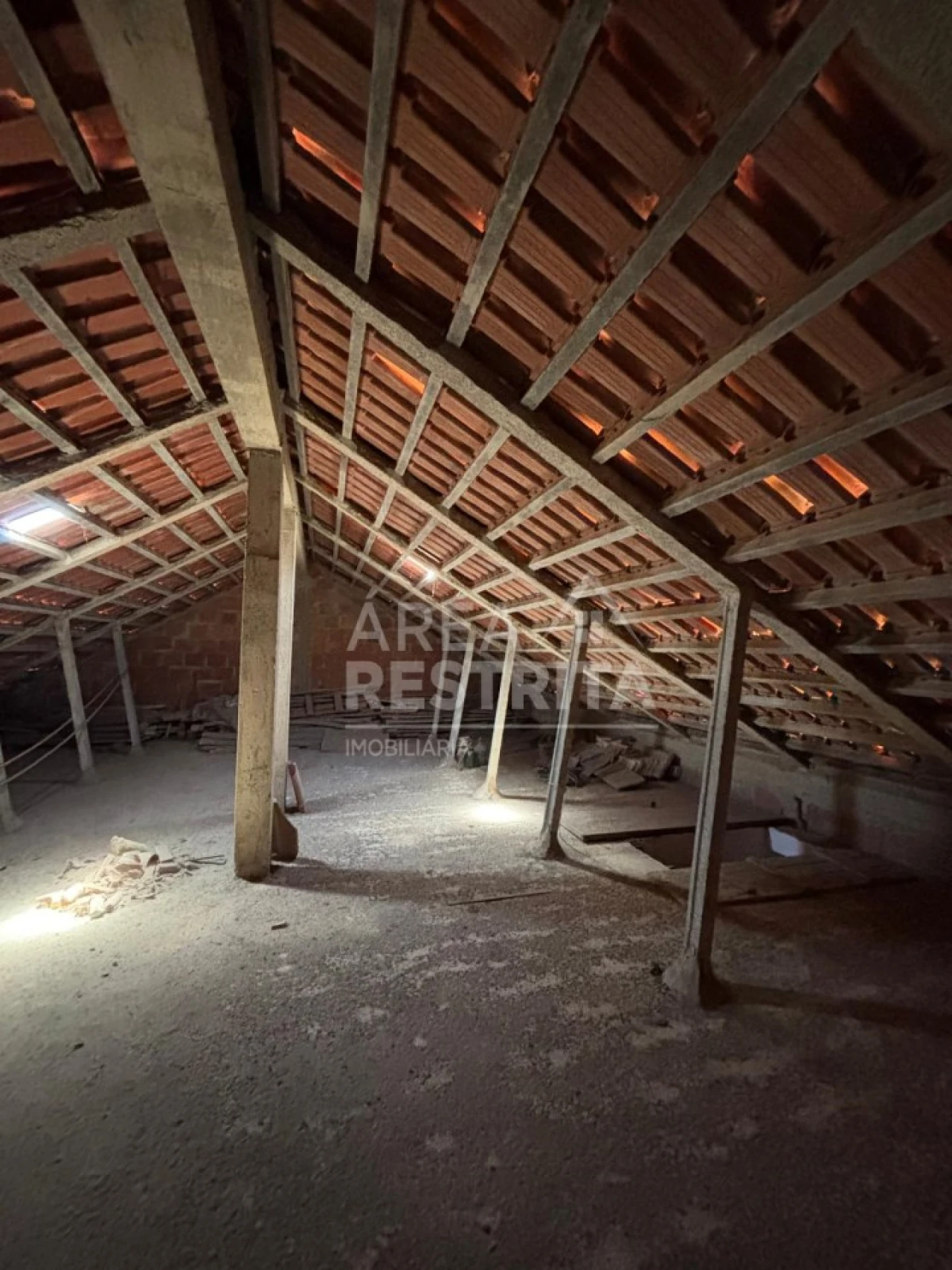Moradia T4 para Venda em Charneca de Caparica e Sobreda Foto 40