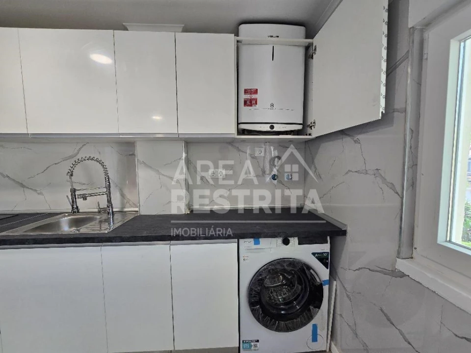 Apartamento T3 para Venda em Laranjeiro e Feijó Foto 6