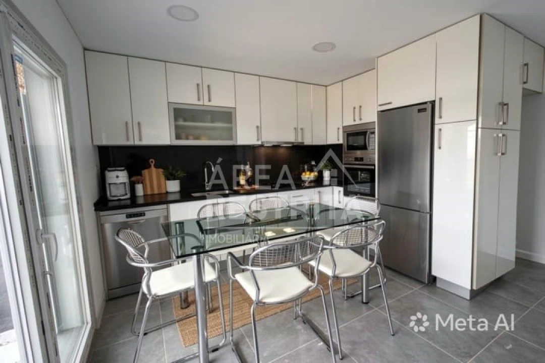 Apartamento T3 para Venda em Seixal, Arrentela e Aldeia de Paio Pires Foto 6