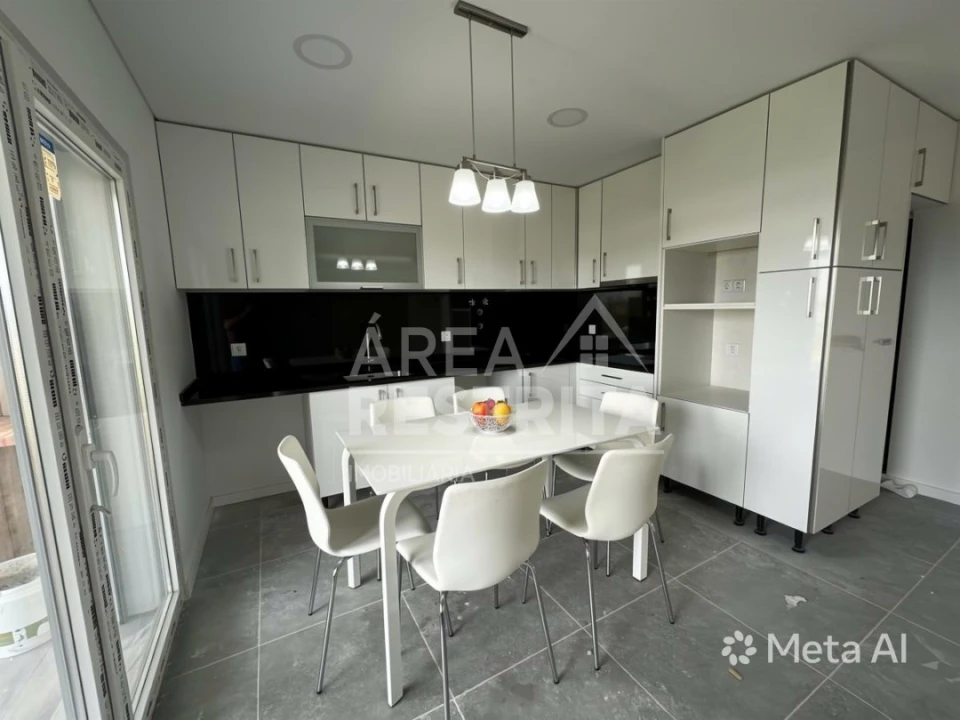 Apartamento T2 para Venda em Seixal, Arrentela e Aldeia de Paio Pires Foto 2