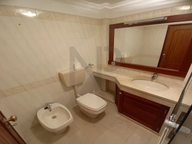 Apartamento T2 para Arrendamento em Carnaxide e Queijas Foto 22