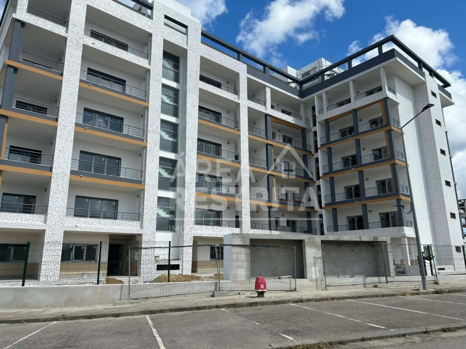 Apartamento T1 para Venda em Seixal, Arrentela e Aldeia de Paio Pires Foto 12