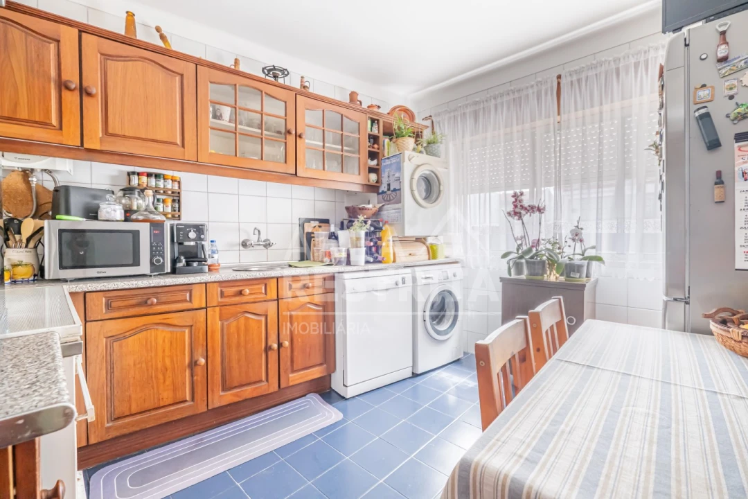 Apartamento T2 para Venda em Baixa da Banheira e Vale da Amoreira Foto 37