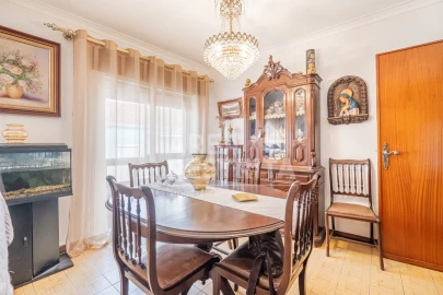 Apartamento T2 para Venda em Baixa da Banheira e Vale da Amoreira