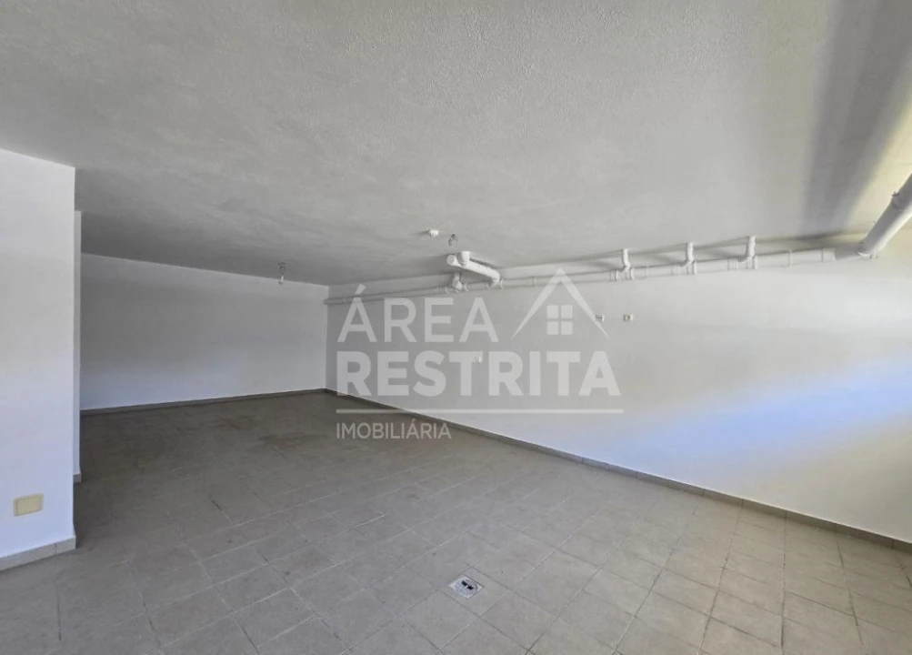 Moradia T5 para Venda em Laranjeiro e Feijó Foto 41